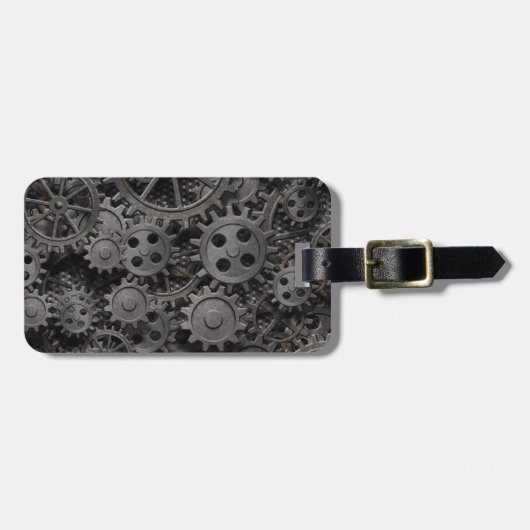 Viele alten rostigen Metallgänge oder Gepäckanhänger (Vorderseite horizontal)