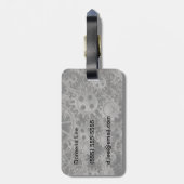 Viele alten rostigen Metallgänge oder Gepäckanhänger (Rückseite vertikal)