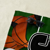 Viele Basketbälle mit schwarzer Jerseynummer Strandtuch (Beispiel)