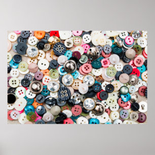 Viele farbenfrohe Nähknöpfe in verschiedenen Farbe Poster