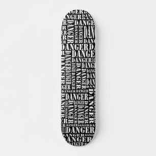 Viele Gefahren III - Schwarz Skateboard