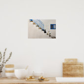 Viele Katzen auf einer weißen Treppe in einem grie Poster (Küche)