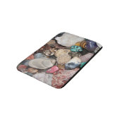 Viele polierte Felsen, Agate, Tigerauge, Quarz Badematte (Schrägansicht)