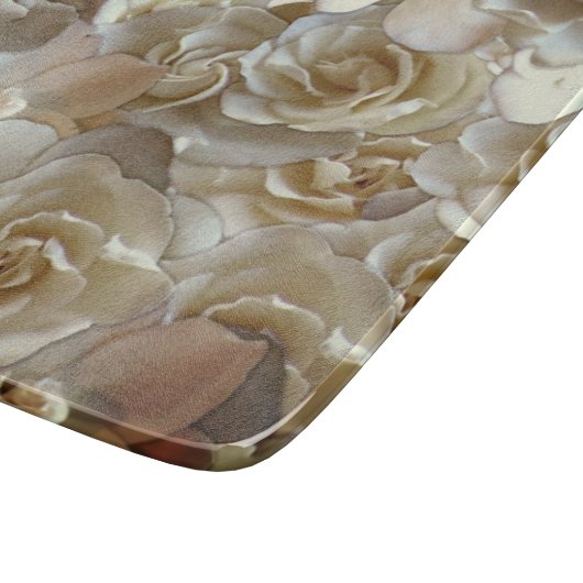 Viele schöne Blütenblätter der Rose Schneidebrett (Ecke)