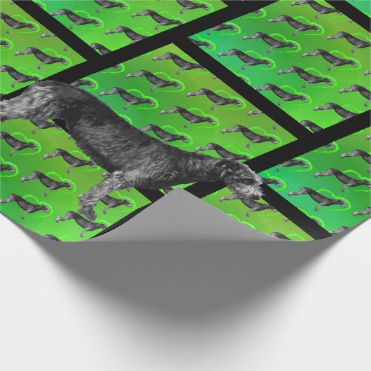 Viele schwarze irische Wolfhounds Geschenkpapier (Ecke)