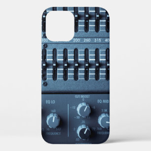 Viele Tasten auf einem Tonmischer in einem Aufnahm Case-Mate iPhone Hülle