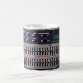Viele Tasten Sound Mixer Studio Kaffeetasse (Mittel)