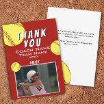 Vielen Dank Coach Red Softball Foto Card Dankeskarte<br><div class="desc">Vielen Dank Coach Red Softball Foto Card. Softball danke Ihnen Coach-Karte mit Foto,  danke Text,  Coach-Name,  Mannschaftsname,  Jahr,  Ihr Name und Softball Bälle. Fügen Sie auf der Rückseite Ihr Foto,  Ihre Namen und Ihren Text hinzu. Vielen Dank für die Karte für den Softball Team Coach!</div>