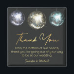 Vielen Dank Disco Kugeln schwarz golden Hochzeit Magnet<br><div class="desc">Hintergrund Deko von freepik.com stilvolle drei Disco-Bälle: blau,  gelb,  rosa und lila,  goldschwarz Hintergrund danke Ihnen Magnet mit Nachricht.</div>