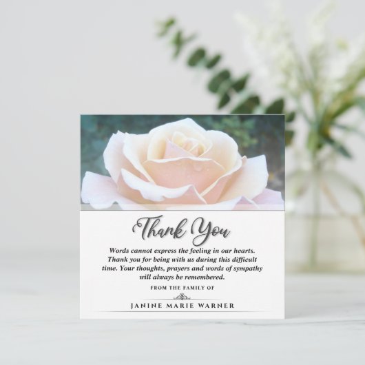 Vielen Dank für Ihre Beerdigung White Rose Square Dankeskarte (Stehend Vorderseite)