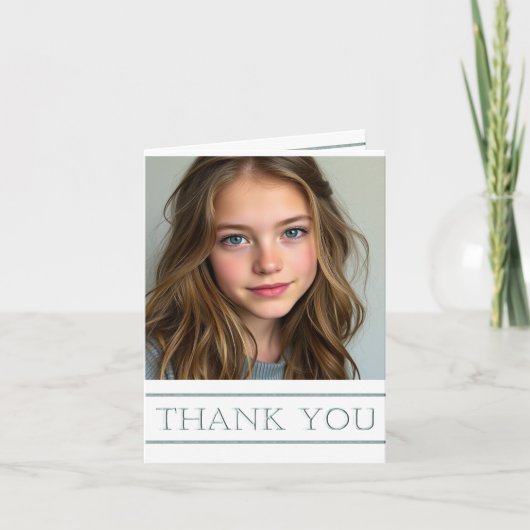 Vielen Dank, Graduate Simple Pastel Green Dankeskarte (Vorderseite)