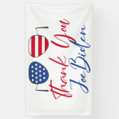 Vielen Dank Joe Biden American Flag Gedenkfeier Banner (Vertikal)