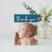 Vielen Dank, Script Modern blue Baby Foto Birth Ankündigungspostkarte (Stehend Vorderseite)