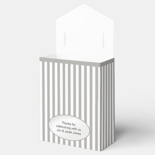 Vielen Dank - Silver Gray Simple Stripes Pattern Geschenkschachtel (Geöffnet)