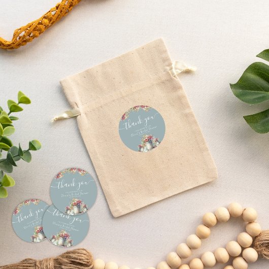 Vielen Dank Typografy Spring Flowers Brautparty Runder Aufkleber