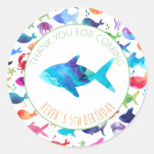 Vielen Dank unter dem Regenbogenfisch Runder Aufkleber (Vorderseite)