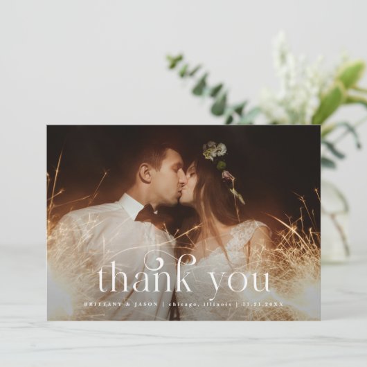 Vielen Dank Wirbler Schriftart Horizontal Foto Wed Dankeskarte (Stehend Vorderseite)