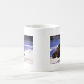Vielfrass auf Schnee Kaffeetasse (Mittel)