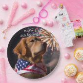 Vielleicht ist der 4. mit Ihren Tellern Pappteller (Party)