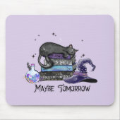 Vielleicht morgen - Schwarze Katze, Bücher und Hex Mousepad (Vorne)