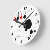 Vier Asse Kartendesign Runde Wanduhr (Winkel)