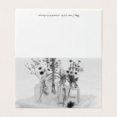 Vier Flaschen und weiße Blume (Außenseite Aufgefaltet)