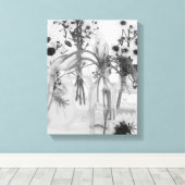 Vier Flaschen und weiße Blume Leinwanddruck (Insitu (Holzboden))