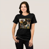 Vier Foto Personalisiertes Monogramm Custom Tri-Blend Shirt (Vorderseite voll)