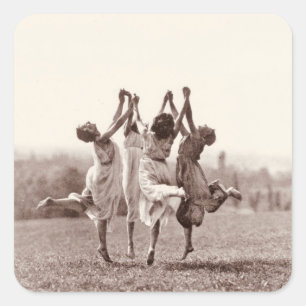 Vier Hexen tanzen von Monte Verita Quadratischer Aufkleber