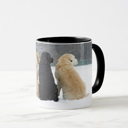 Vier Hunde im Schnee Tasse (VorderseiteRechts)
