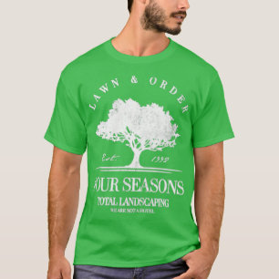 Vier Jahreszeiten Gesamter Landschaftsrasen und Au T-Shirt
