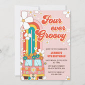 Vier je Groovy Retro Regenbogen 4. Geburtstag Einladung (Vorderseite)