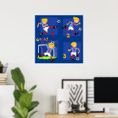 Vier Jungen spielen Fußball Poster (Heimbüro)