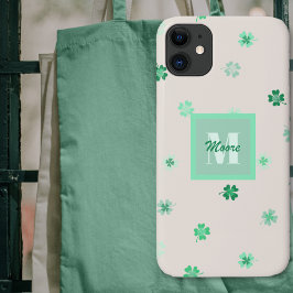 Vier Leaf Clovers auf Zement weiß verstreut Case-Mate iPhone Hülle