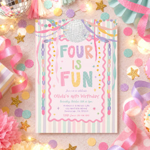Vier macht Spaß Whimsical Mädchen 4. Geburtstagsfe Einladung