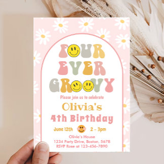 Vier Mal Groovy Lächeln 4. Geburtstag Einladung