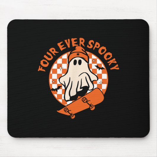 Vier Mal Spooky 4. Geburtstag Halloween Skateboard Mousepad (Vorne)