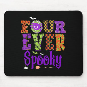 Vier Mal Spooky Ghost Halloween 4. Geburtstag Teil Mousepad
