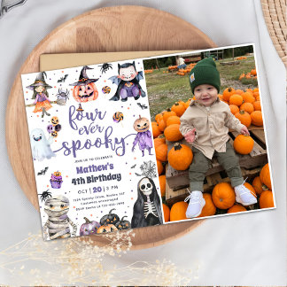 Vier Mal Spooky Halloween Ghost 4. Geburtstag Einladung
