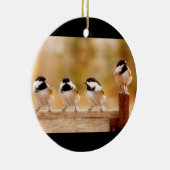 Vier niedliche Chickadees Keramikornament (Rechts)