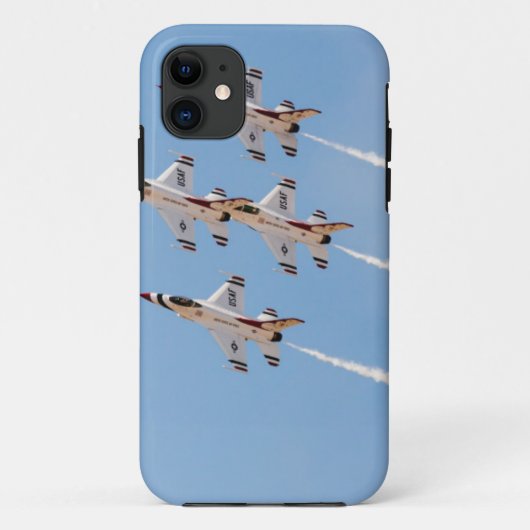 Vier Thunderbirds F-16 fliegen in nahe Bildung Case-Mate iPhone Hülle (Rückseite)