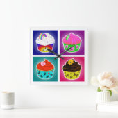 Vier Uhr Cupcakes Square Wall Clock (Zuhause)