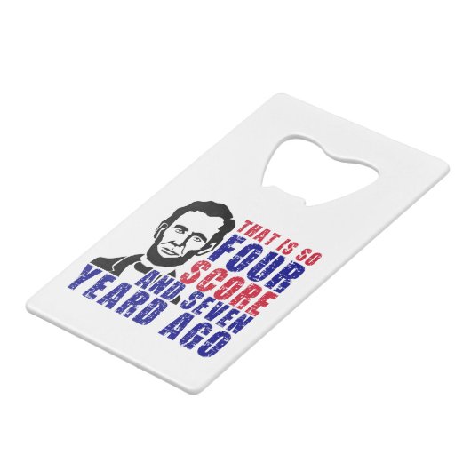 Vier und sieben Jahre zuvor Geldbeutel Flaschenöffner (Rückseite Schrägansicht)