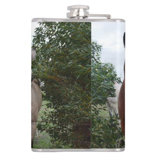 Vier verschiedene Farbpferde, Hüftkolben Flachmann (Rückseite)