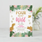 Vier Wilde Dino Girl Pink Dinosaur Geburtstag Einladung (Stehend Vorderseite)