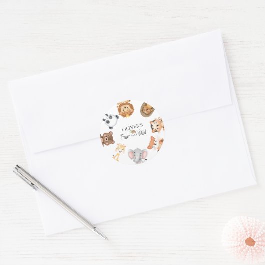 Vier wilde Safari zum 4. Geburtstag Runder Aufkleber (Umschlag)