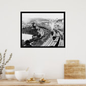 Vier Züge, die kleine Wasserfälle überqueren, NY 1 Poster (Küche)