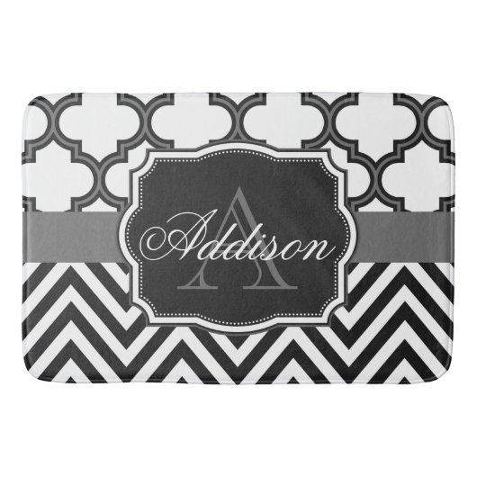 Vierblatt-Chevron-Monogramm Badematte (Vorderseite)