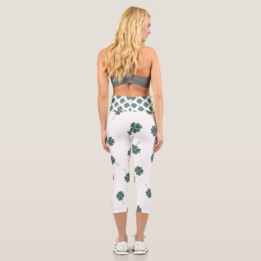 vierblättriges Kleeblatt Grüne Farbe Capri Leggings (Rückseite)