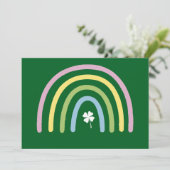 vierblättriges Kleeblatt Rainbow St Patrick's Day Einladung (Stehend Vorderseite)